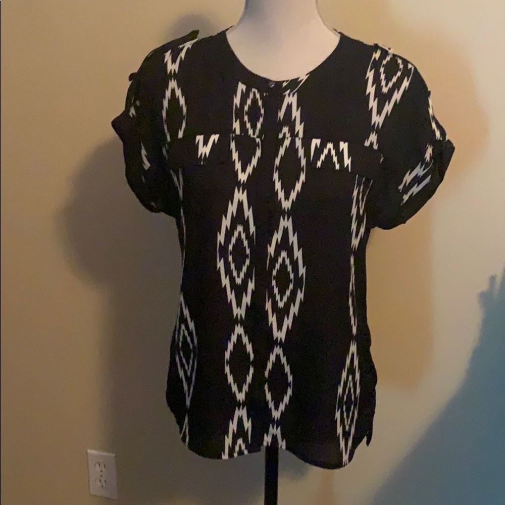 Women shifter sleeve button down  Size S